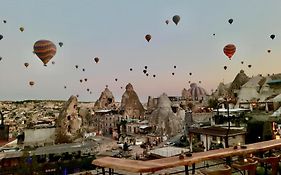 Mia Cappadocia Cave Hotel
